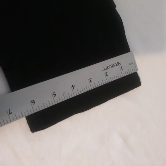 G.H. Bass & CO. women's size M black top - Picture 11 of 16